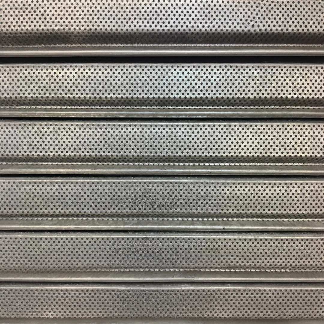 reparación de cortinas metálicas microperforadas